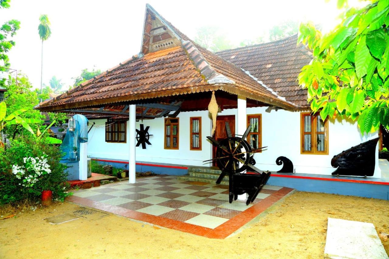 Valentine'S Rice Bowl Home Stay Alappuzha Bagian luar foto