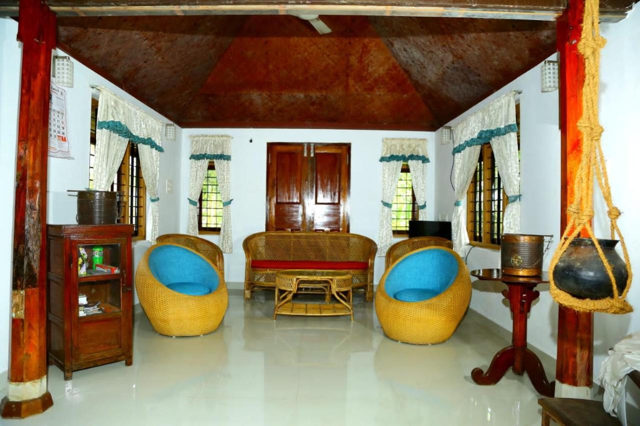 Valentine'S Rice Bowl Home Stay Alappuzha Bagian luar foto