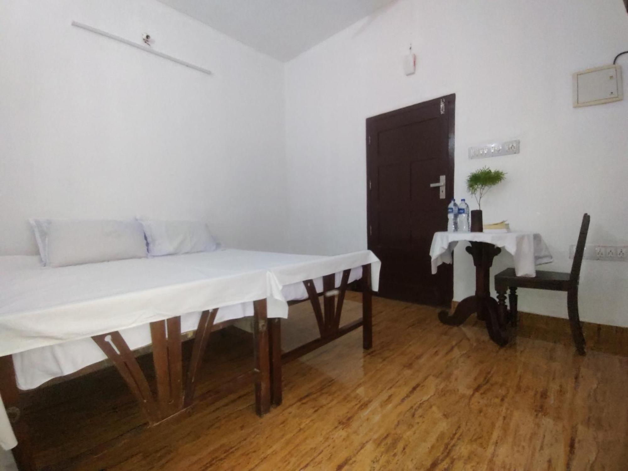 Valentine'S Rice Bowl Home Stay Alappuzha Bagian luar foto